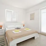 Bay ميميتسا