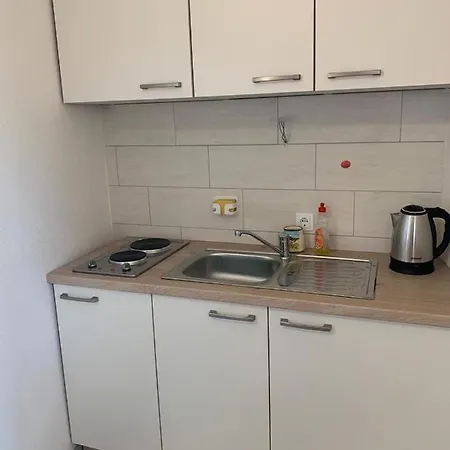 Bay Apartment *