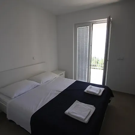 Bay Apartment