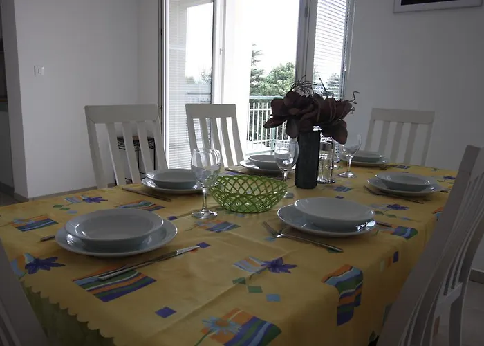Bay Apartment