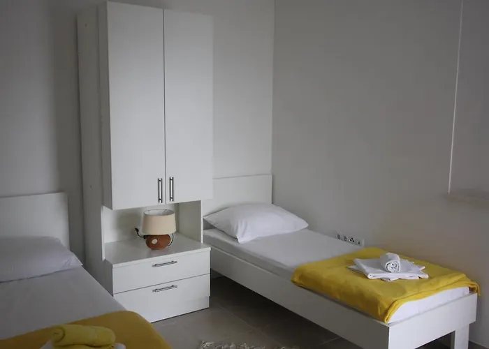 Bay Apartment