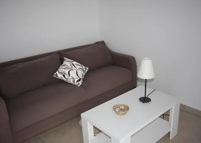 Apartment Bay
